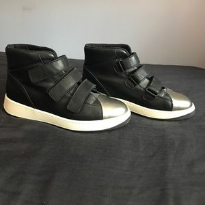 Black leather Velcro high top sneakers